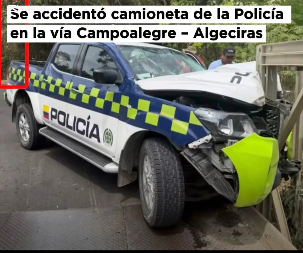 Se accidentó camioneta de la Policía en la vía Campoalegre – Algeciras