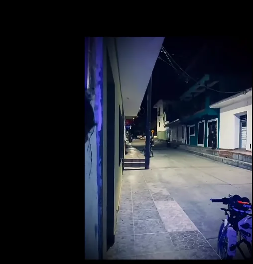 Sobre las 10 pm Iquira en el Huila fue hostigada