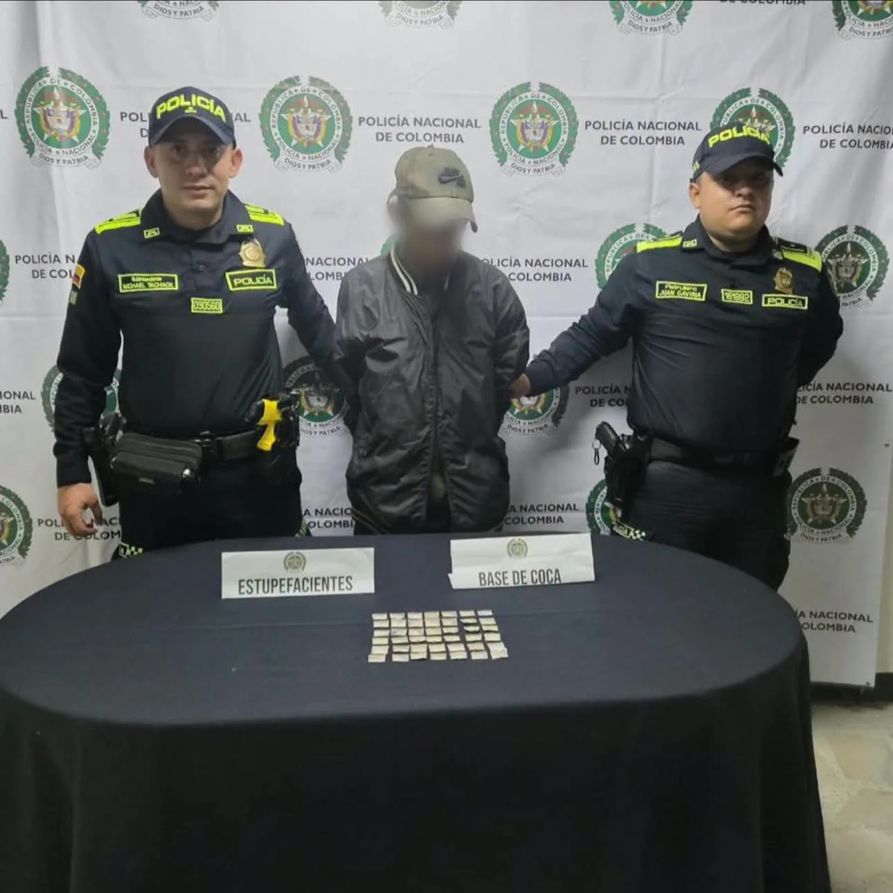 EN ACEVEDO, CAPTURAMOS A UN HOMBRE CON MÁS DE 40 DOSIS DE BASE DE COCA