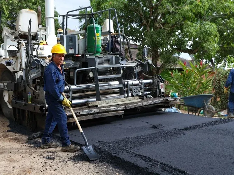 ¿Cómo va la vía Íquira - Yaguará?